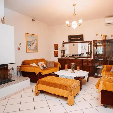 Дом отдыха Sylvi Maisonette Volos